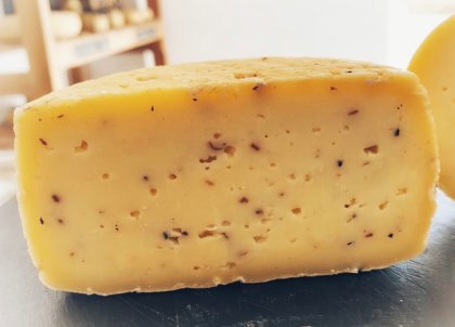 Queso de Vaca Trufado